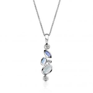 Prism 9ct white gold pendant with 3 stones